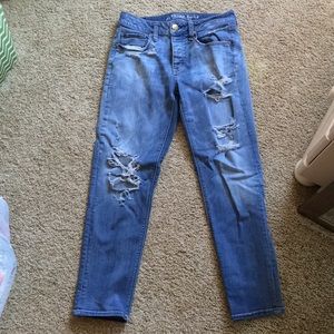 AE Tomrgirl jeans